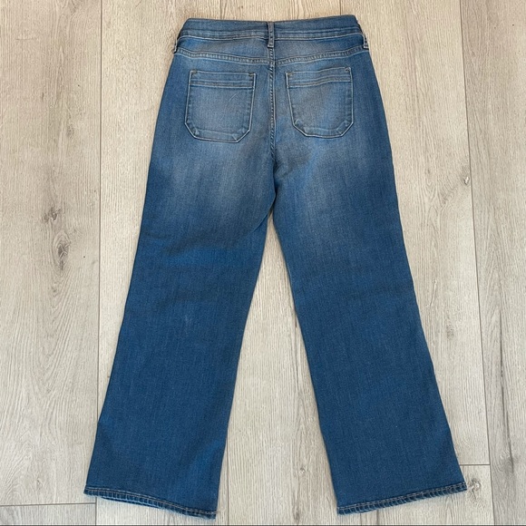 OLD NAVY Flare Mid Rise Light Wash Jeans Size 2 - Picture 11 of 12